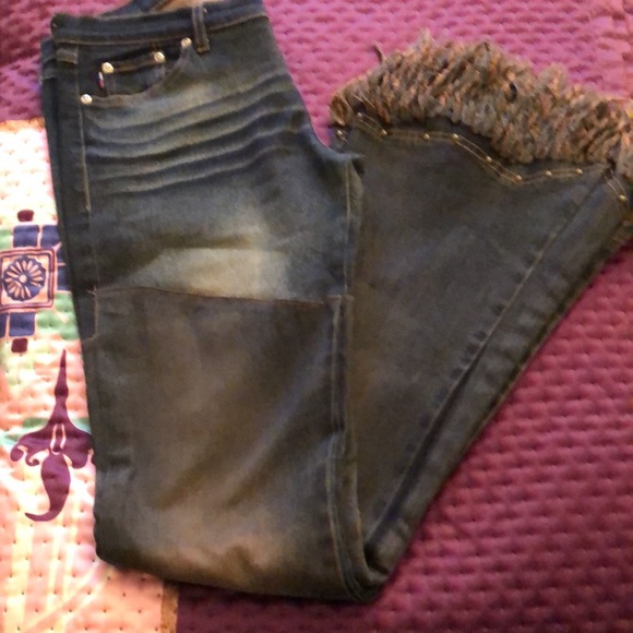 30” Waist Hippie Jeans with fringe at the bottom - Picture 4 of 5